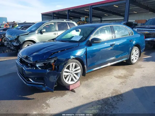 1VWLA7A34KC001422 2019 VOLKSWAGEN PASSAT - Image 2