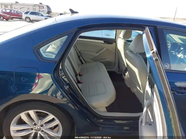 1VWLA7A34KC001422 2019 VOLKSWAGEN PASSAT - Image 8