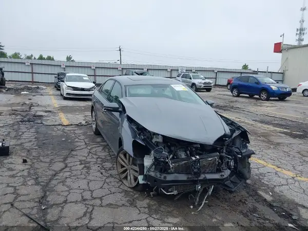 1VWLA7A34KC005583 2019 VOLKSWAGEN PASSAT - Image 1