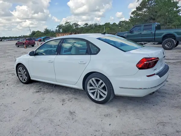 1VWLA7A34KC005602 2019 VOLKSWAGEN PASSAT - Image 2