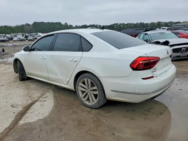1VWLA7A34KC006832 2019 VOLKSWAGEN PASSAT - Image 2