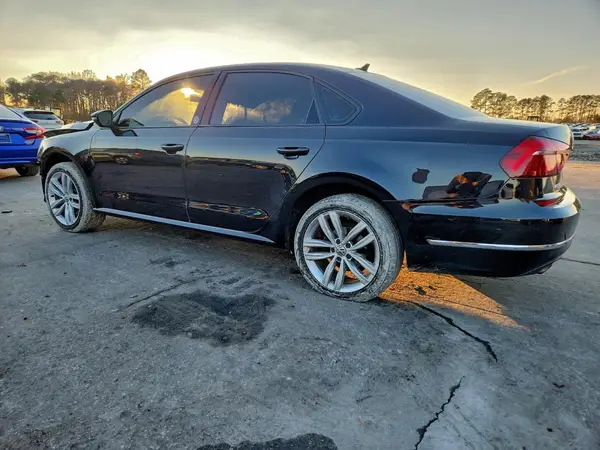 1VWLA7A34KC007947 2019 VOLKSWAGEN PASSAT - Image 2