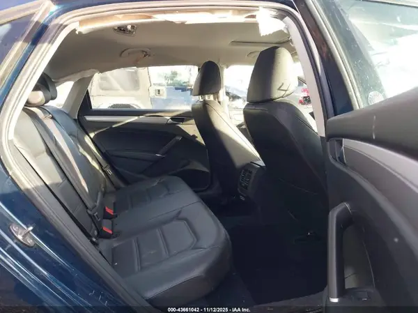 1VWLA7A34KC010914 2019 VOLKSWAGEN PASSAT - Image 8