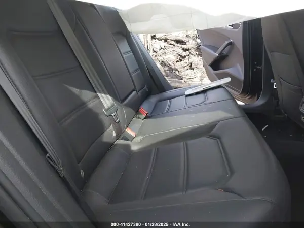 1VWLA7A34KC011710 2019 VOLKSWAGEN PASSAT - Image 8