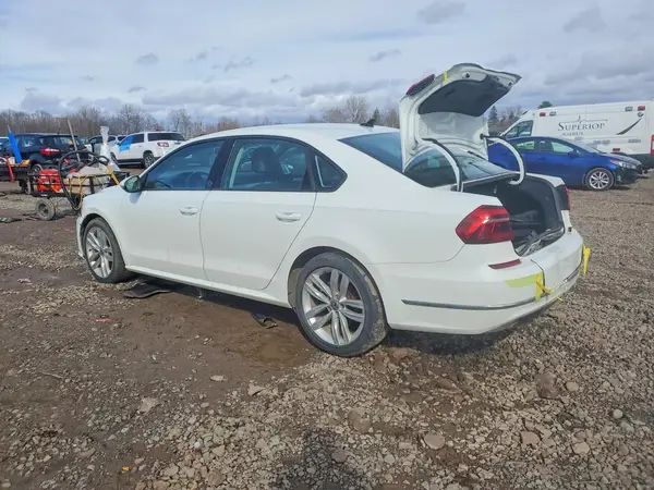 1VWLA7A34KC012100 2019 VOLKSWAGEN PASSAT - Image 2
