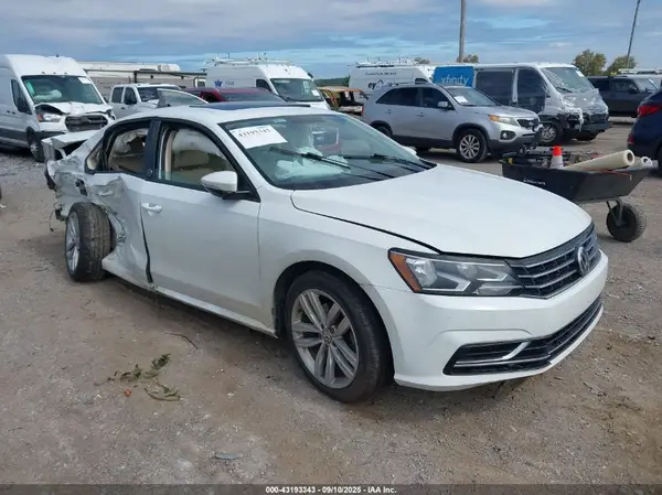 1VWLA7A34KC012386 2019 VOLKSWAGEN PASSAT - Image 1