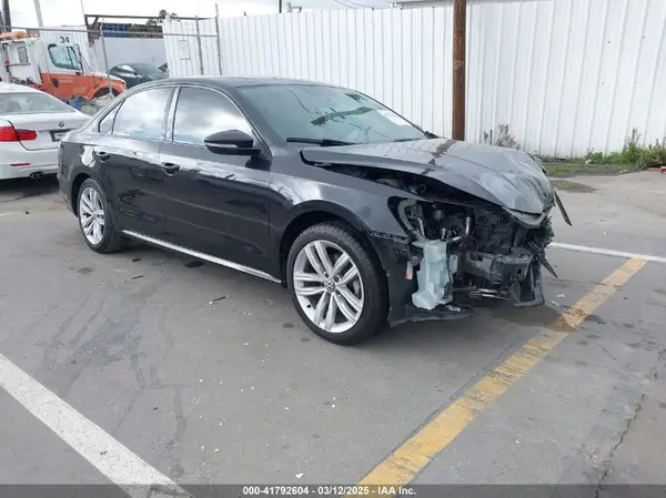 1VWLA7A34KC012887 2019 VOLKSWAGEN PASSAT - Image 1