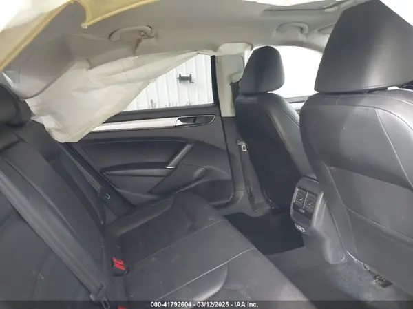 1VWLA7A34KC012887 2019 VOLKSWAGEN PASSAT - Image 8