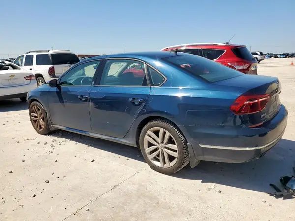 1VWLA7A35KC003020 2019 VOLKSWAGEN PASSAT - Image 2