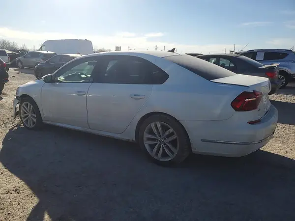1VWLA7A35KC004099 2019 VOLKSWAGEN PASSAT - Image 2