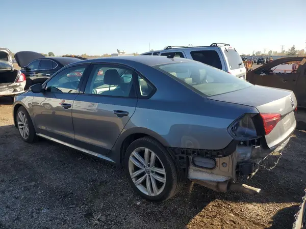 1VWLA7A35KC004393 2019 VOLKSWAGEN PASSAT - Image 2
