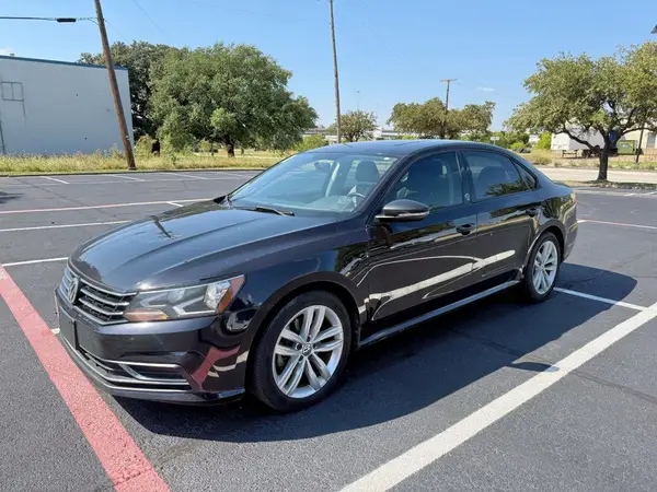 1VWLA7A35KC005074 2019 VOLKSWAGEN PASSAT - Image 2