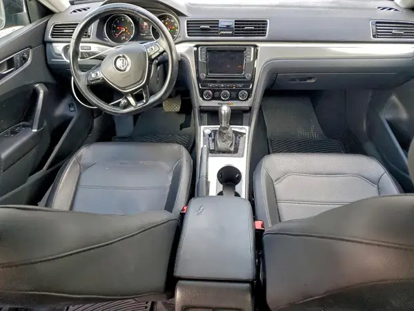 1VWLA7A35KC010422 2019 VOLKSWAGEN PASSAT - Image 8