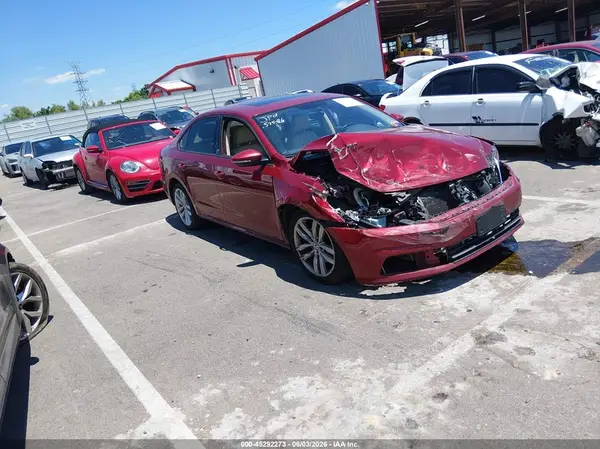 1VWLA7A36KC000160 2019 VOLKSWAGEN PASSAT - Image 1