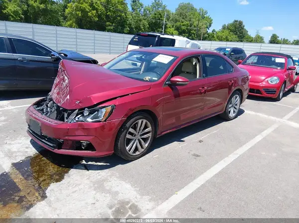 1VWLA7A36KC000160 2019 VOLKSWAGEN PASSAT - Image 2