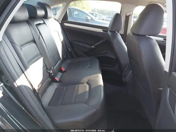 1VWLA7A36KC002054 2019 VOLKSWAGEN PASSAT - Image 8