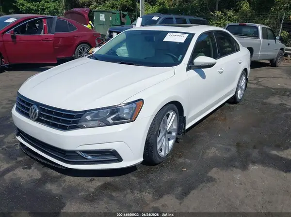 1VWLA7A36KC002605 2019 VOLKSWAGEN PASSAT - Image 2