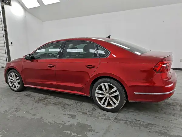 1VWLA7A36KC003768 2019 VOLKSWAGEN PASSAT - Image 2
