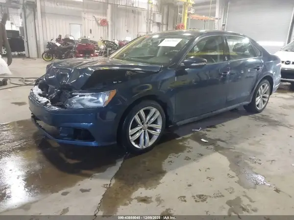 1VWLA7A36KC003866 2019 VOLKSWAGEN PASSAT - Image 2