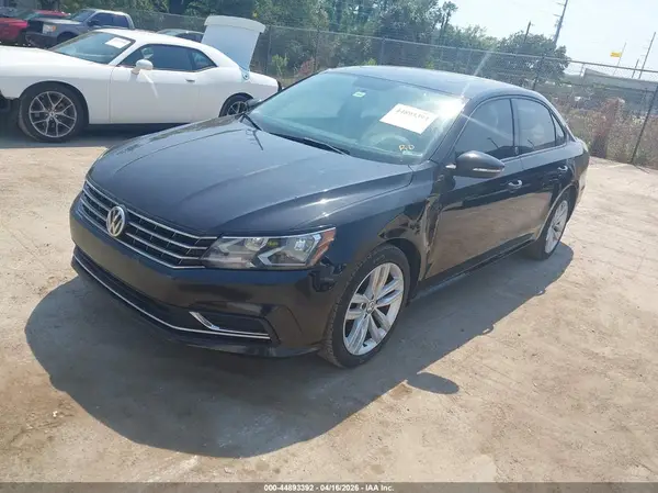 1VWLA7A36KC003902 2019 VOLKSWAGEN PASSAT - Image 2
