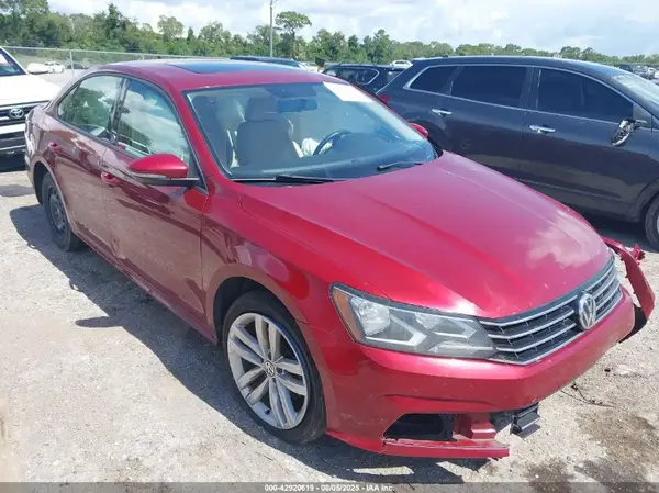 1VWLA7A36KC004855 2019 VOLKSWAGEN PASSAT - Image 1