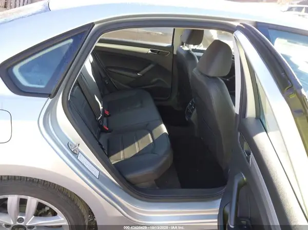 1VWLA7A36KC006136 2019 VOLKSWAGEN PASSAT - Image 8