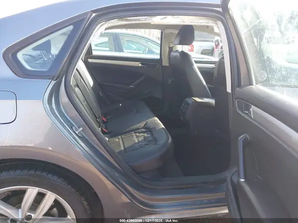 1VWLA7A36KC006413 2019 VOLKSWAGEN PASSAT - Image 8