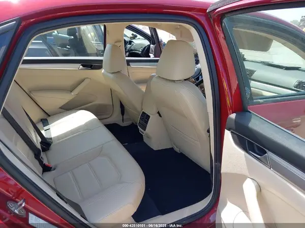 1VWLA7A36KC008047 2019 VOLKSWAGEN PASSAT - Image 8