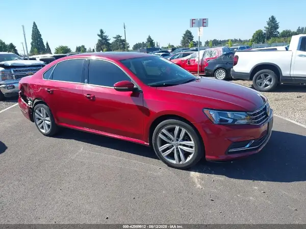 1VWLA7A36KC009036 2019 VOLKSWAGEN PASSAT - Image 1