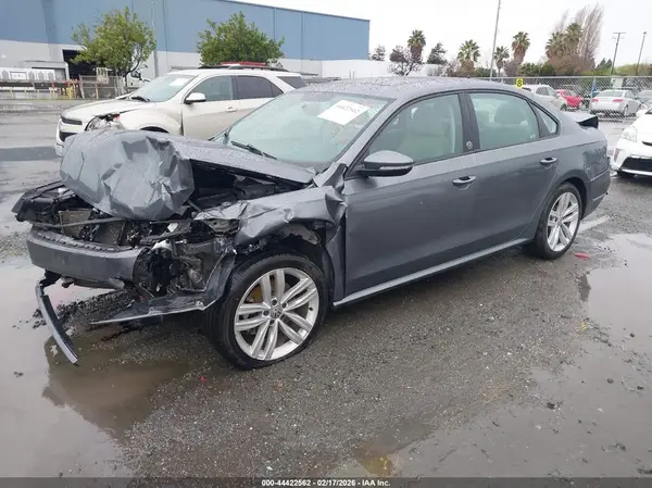 1VWLA7A36KC009599 2019 VOLKSWAGEN PASSAT - Image 2