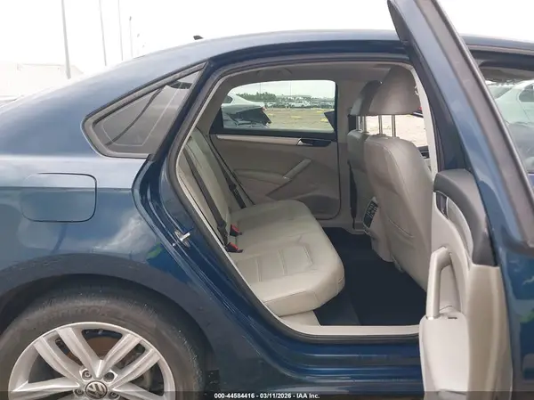 1VWLA7A36KC012468 2019 VOLKSWAGEN PASSAT - Image 8