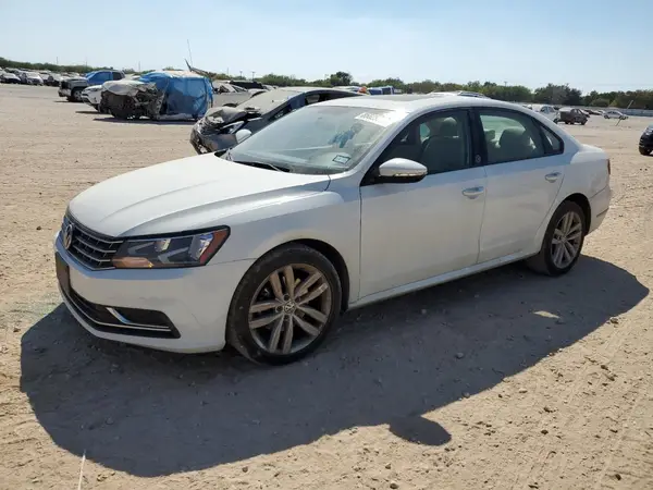 1VWLA7A36KC012762 2019 VOLKSWAGEN PASSAT - Image 1