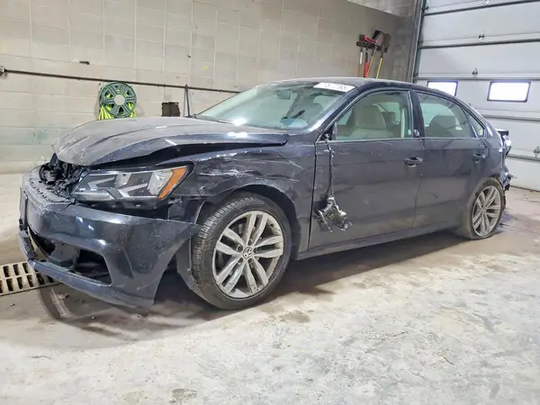 1VWLA7A36KC013880 2019 VOLKSWAGEN PASSAT - Image 1