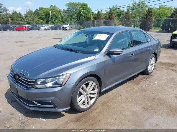 1VWLA7A37KC004458 2019 VOLKSWAGEN PASSAT - Image 2