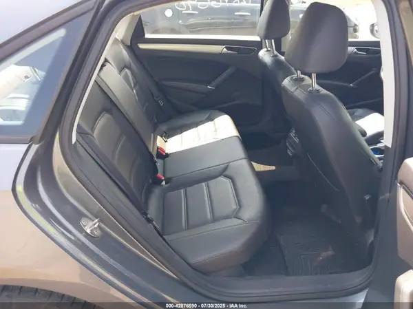1VWLA7A37KC004458 2019 VOLKSWAGEN PASSAT - Image 8