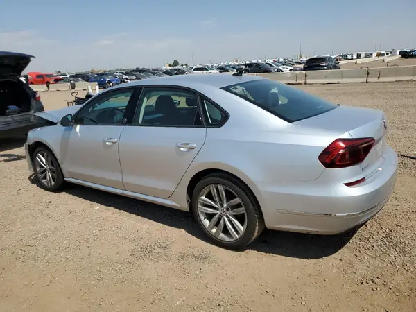 1VWLA7A37KC009997 2019 VOLKSWAGEN PASSAT - Image 2