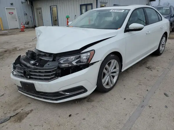 1VWLA7A37KC010650 2019 VOLKSWAGEN PASSAT - Image 1