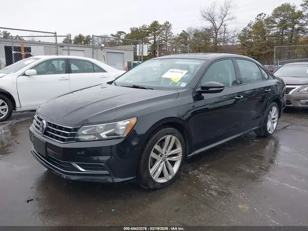 1VWLA7A37KC011345 2019 VOLKSWAGEN PASSAT - Image 2