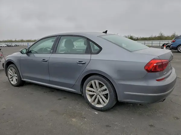 1VWLA7A37KC011460 2019 VOLKSWAGEN PASSAT - Image 2