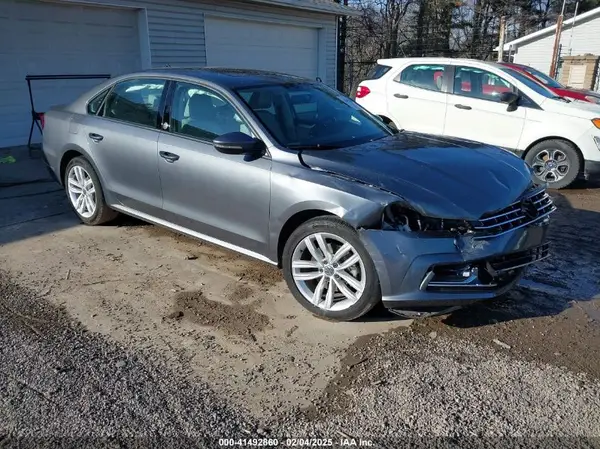 1VWLA7A37KC012561 2019 VOLKSWAGEN PASSAT - Image 1