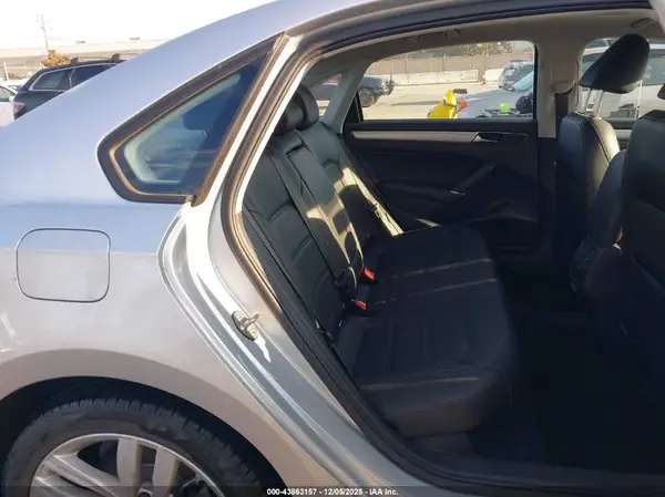1VWLA7A38KC001309 2019 VOLKSWAGEN PASSAT - Image 8