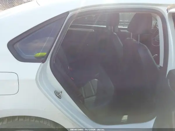 1VWLA7A38KC002752 2019 VOLKSWAGEN PASSAT - Image 8
