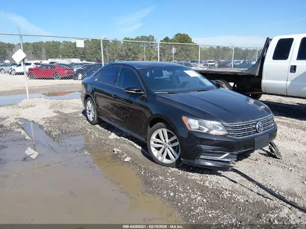 1VWLA7A38KC004355 2019 VOLKSWAGEN PASSAT - Image 1