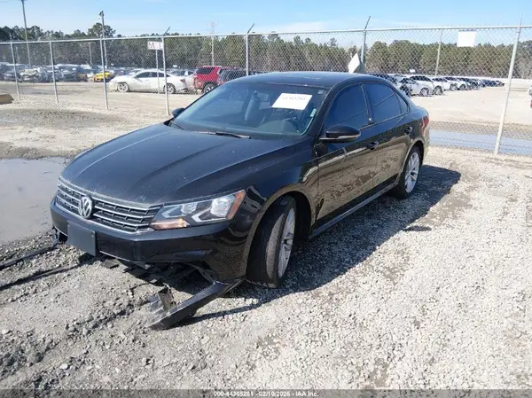 1VWLA7A38KC004355 2019 VOLKSWAGEN PASSAT - Image 2