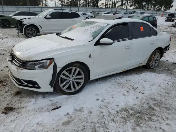 1VWLA7A38KC005327 2019 VOLKSWAGEN PASSAT - Image 1