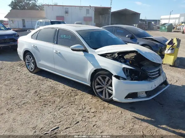 1VWLA7A38KC006574 2019 VOLKSWAGEN PASSAT - Image 1