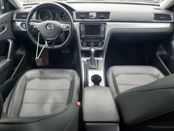 1VWLA7A38KC006638 2019 VOLKSWAGEN PASSAT - Image 8