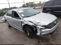 1VWLA7A38KC008261 2019 VOLKSWAGEN PASSAT