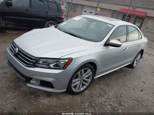 1VWLA7A38KC008261 2019 VOLKSWAGEN PASSAT - Image 2
