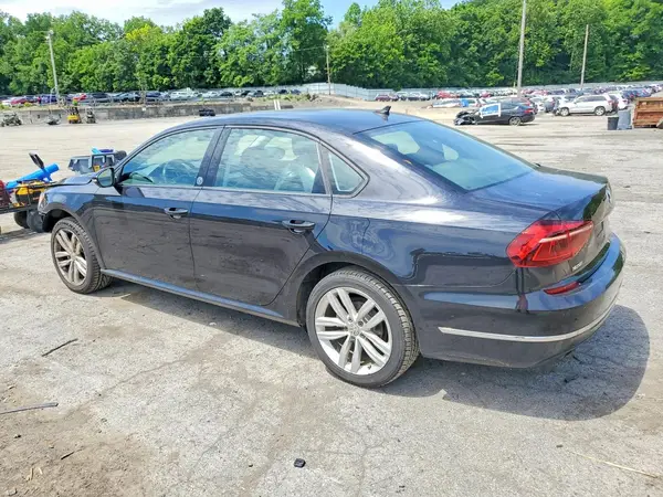 1VWLA7A38KC009085 2019 VOLKSWAGEN PASSAT - Image 2